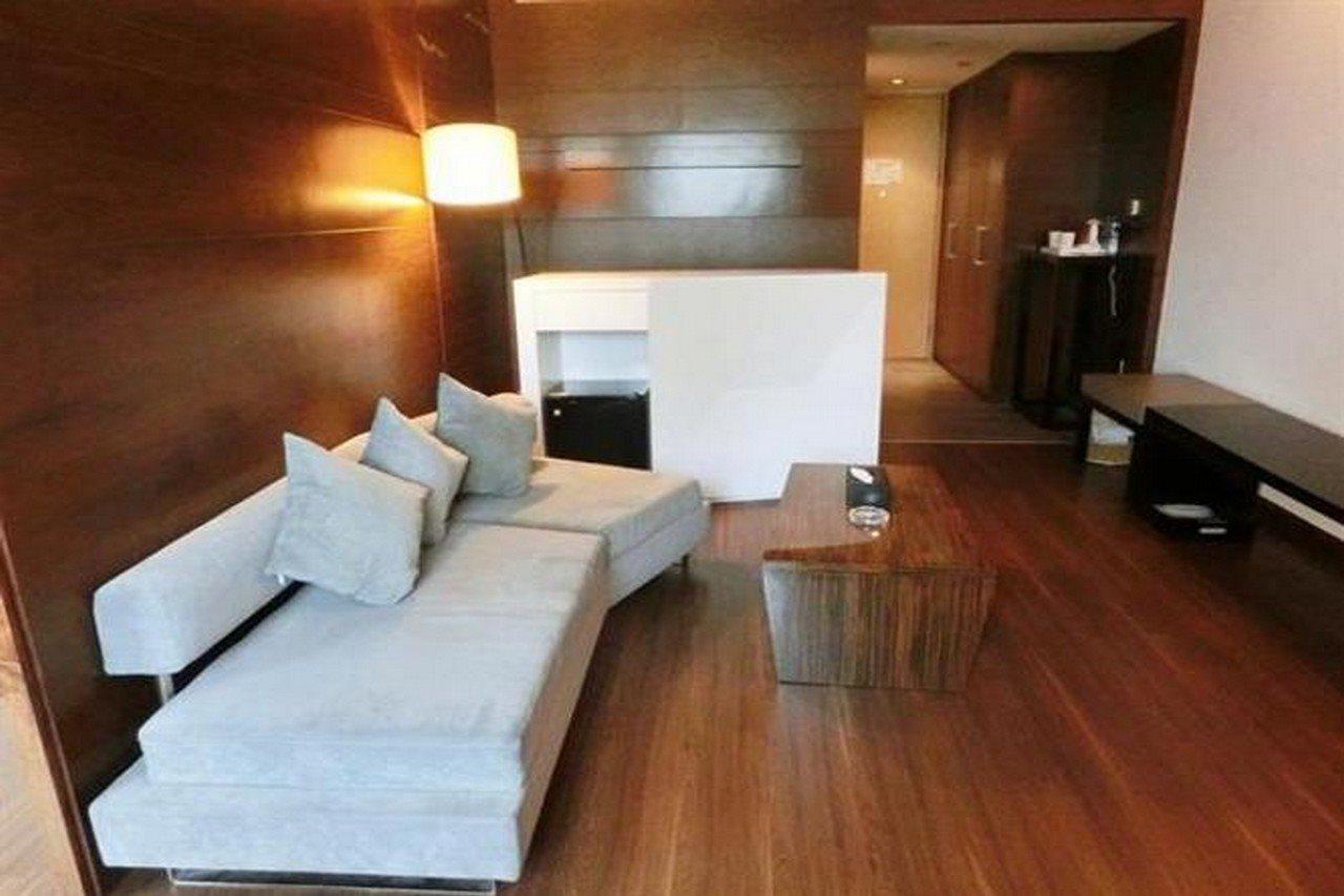 J-Hotel Guangzhou Exterior photo