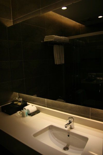 J-Hotel Guangzhou Exterior photo